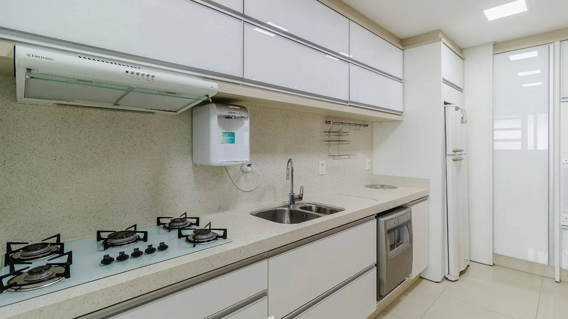 Apto Em Cond. C/ Acesso A Praia E Piscina Ave0232 Florianopolis Apartment