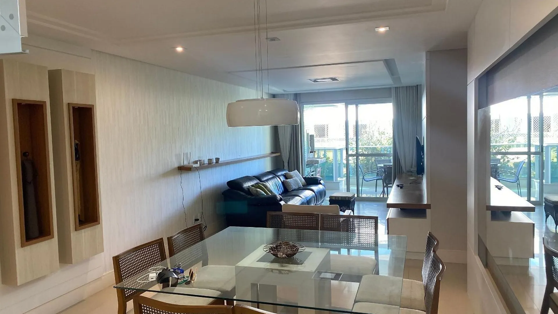 Apto Em Cond. C/ Acesso A Praia E Piscina Ave0232 Florianopolis 0*,  Brazil
