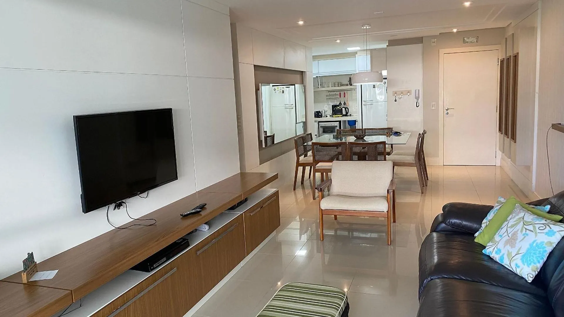 Apartment Apto Em Cond. C/ Acesso A Praia E Piscina Ave0232 Florianopolis Brazil