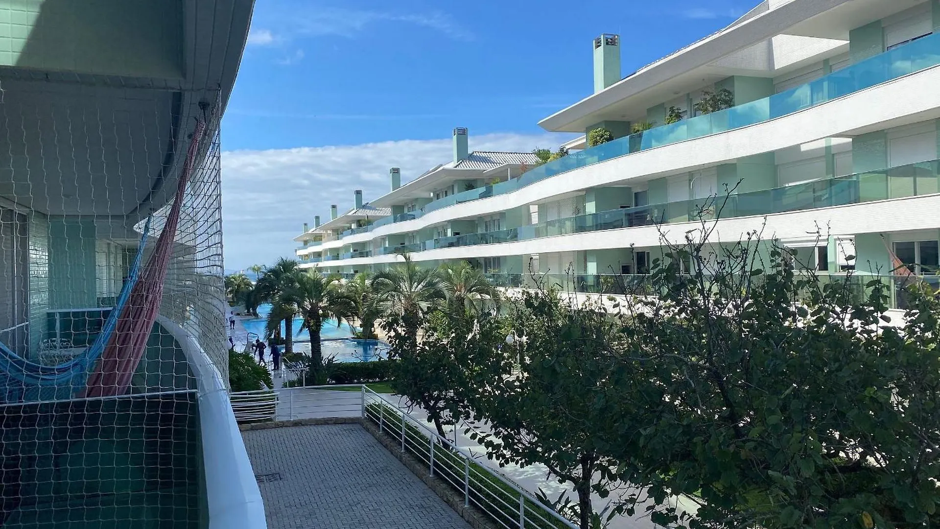 Apto Em Cond. C/ Acesso A Praia E Piscina Ave0232 Florianopolis Brazil