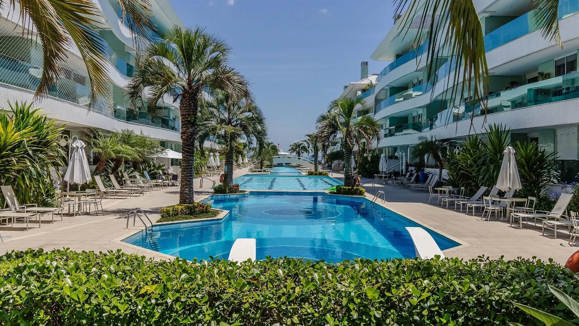 Apto Em Cond. C/ Acesso A Praia E Piscina Ave0232 Florianópolis Brazílie